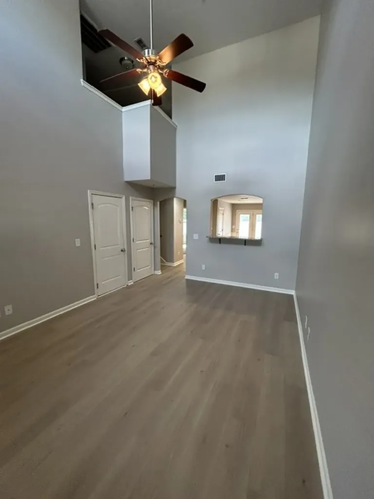 1076 Neeleys Bend Spring Hill TN 37174