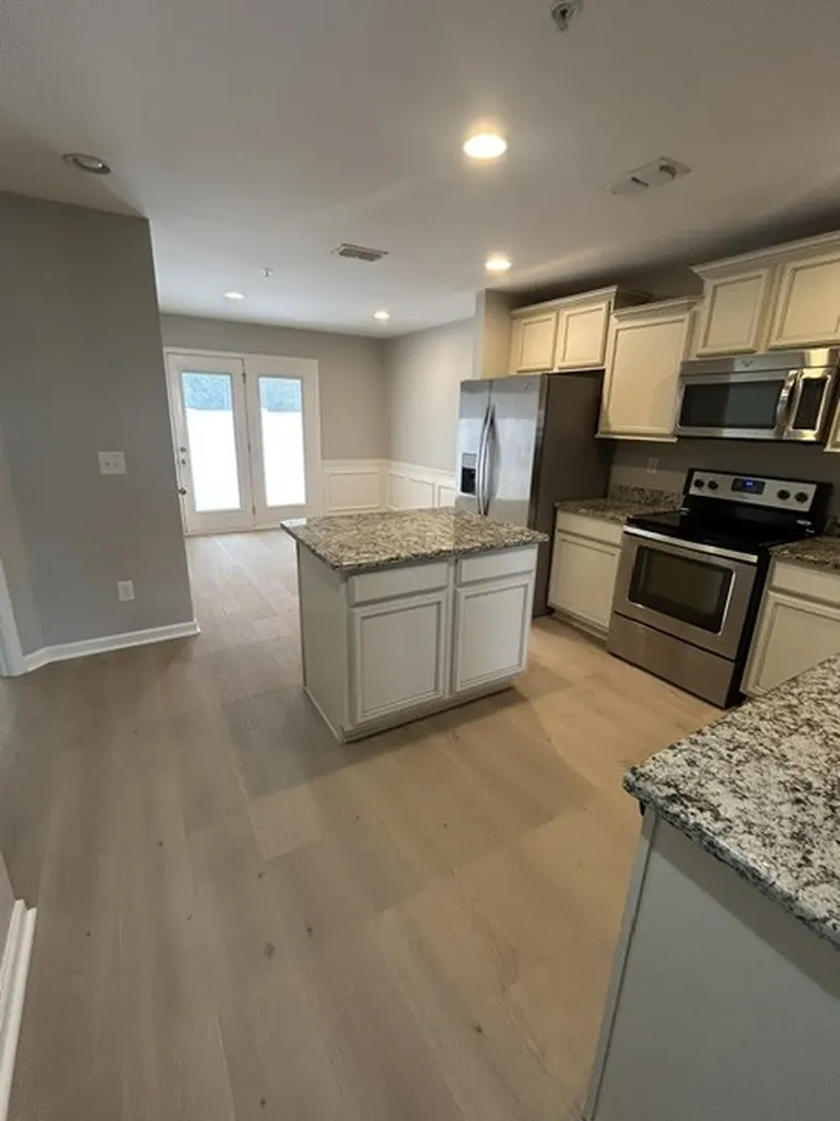 1076 Neeleys Bend Spring Hill TN 37174