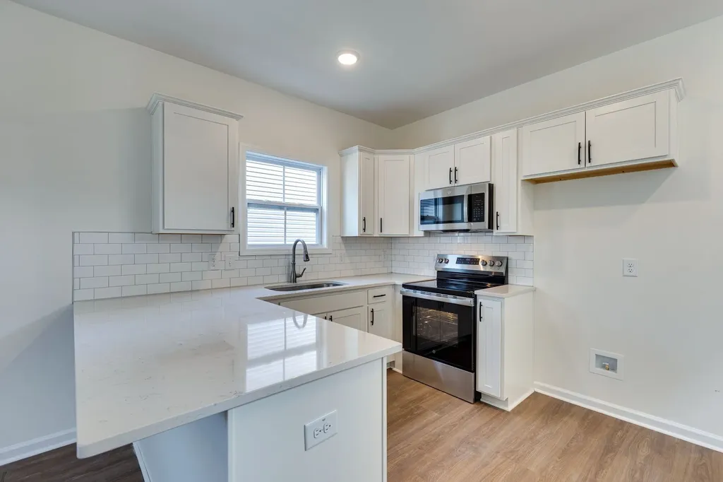 877 Dogwood Trail Clarksville TN 37042