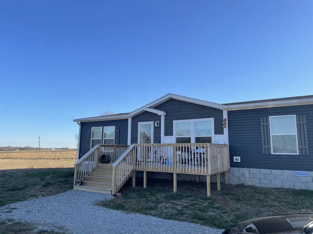 939 Hwy 64 West Lawrenceburg TN 38464