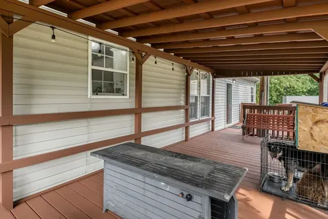 960 Harsh Lane Castalian Springs TN 37031