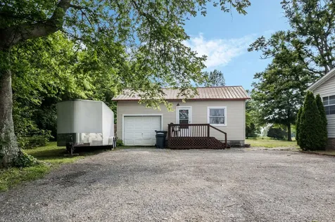 960 Harsh Lane Castalian Springs TN 37031