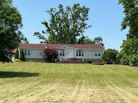 960 Harsh Lane Castalian Springs TN 37031