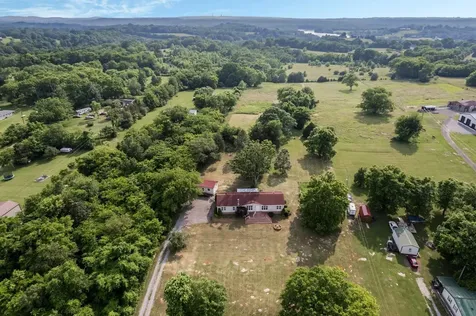 960 Harsh Lane Castalian Springs TN 37031