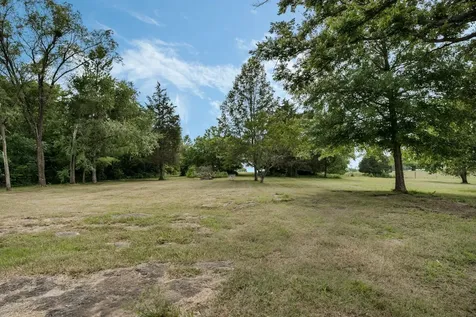 960 Harsh Lane Castalian Springs TN 37031