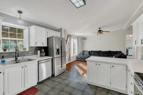 960 Harsh Lane Castalian Springs TN 37031
