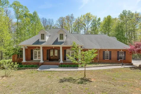 120 Dunrobin Court Sparta TN 38583