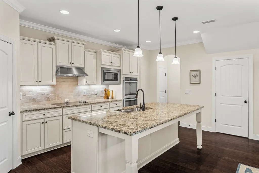 120 Benjamin Lane Hendersonville TN 37075