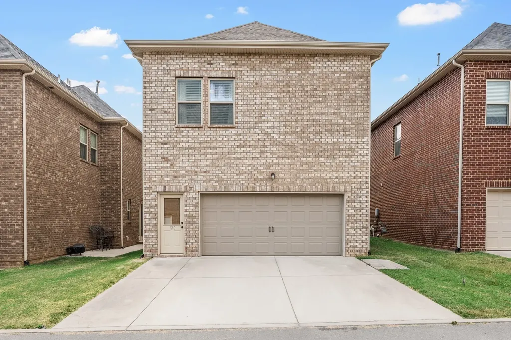 120 Benjamin Lane Hendersonville TN 37075