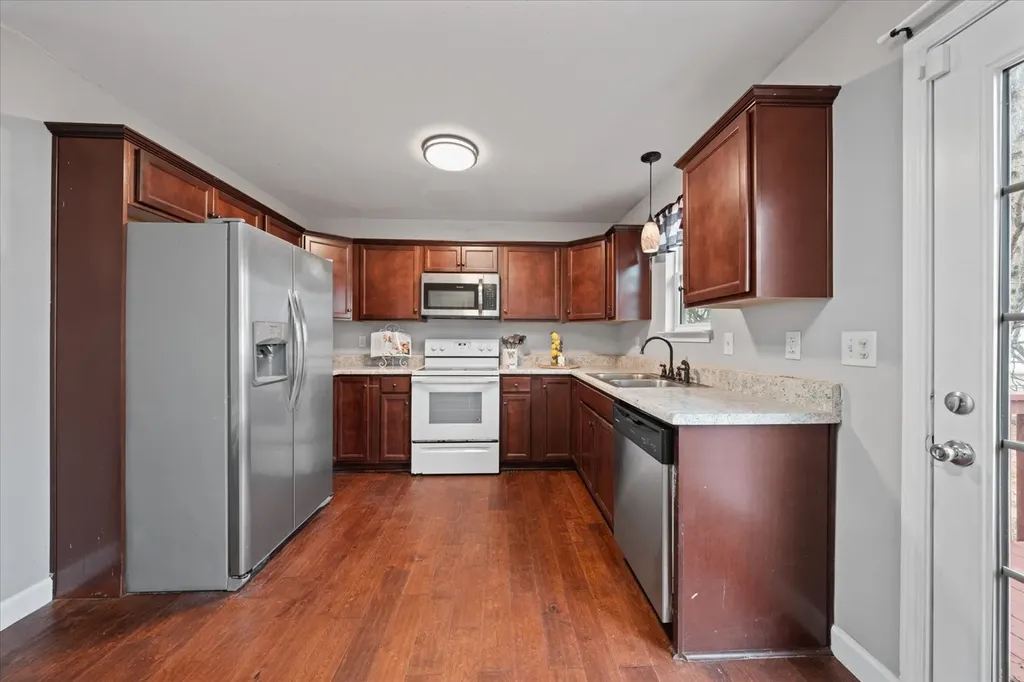 210 Hardin Avenue Dickson TN 37055