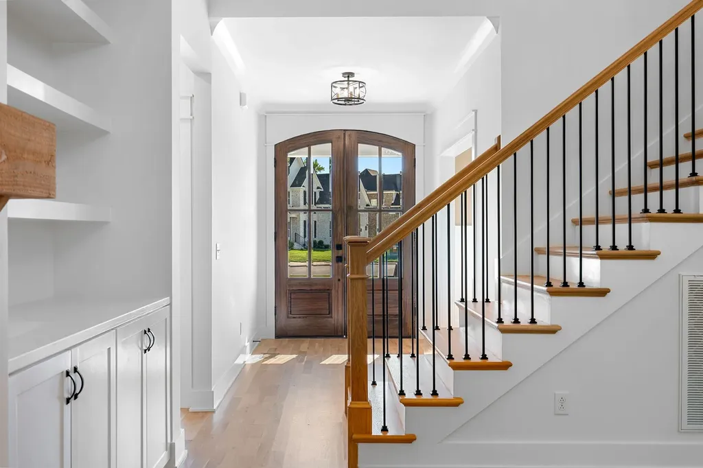 2504 Colleen Drive Murfreesboro TN 37128