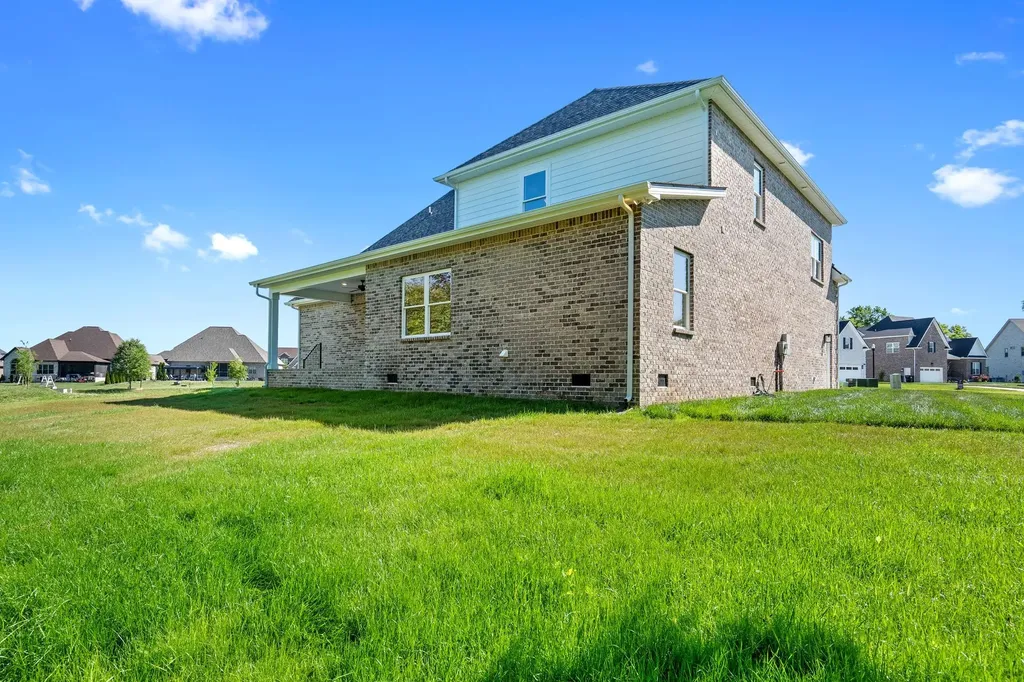 2504 Colleen Drive Murfreesboro TN 37128