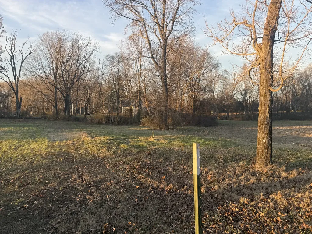 2627 Woods Road Springfield TN 37172