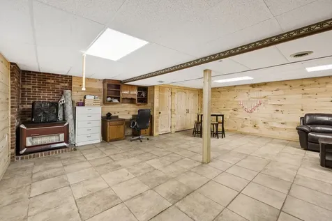 630 Lakeview Circle Tennessee Ridge TN 37178