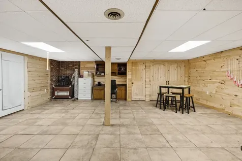 630 Lakeview Circle Tennessee Ridge TN 37178