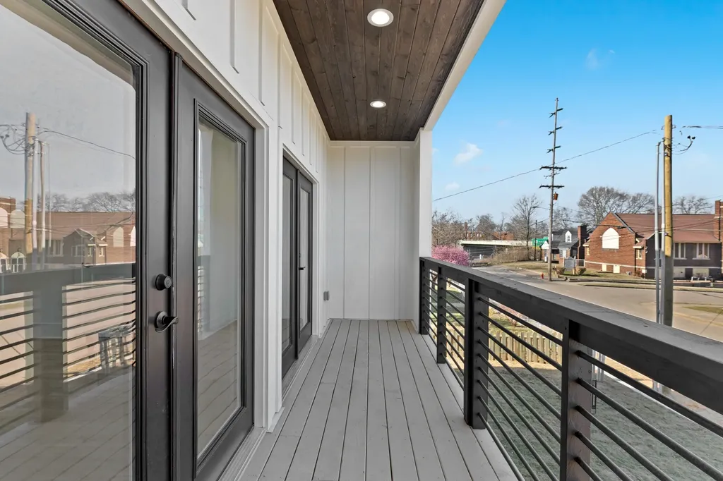 1621 9th Ave, N Nashville TN 37208