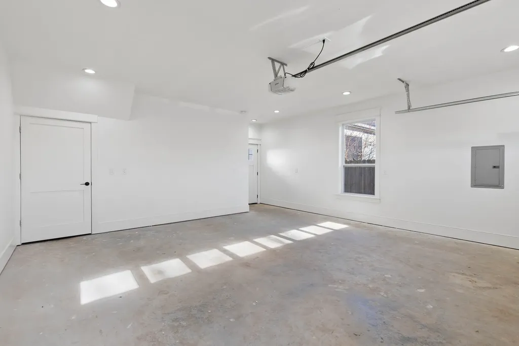 1621 9th Ave, N Nashville TN 37208