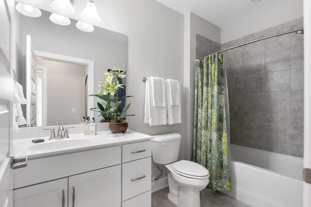 141 Saundersville Road Hendersonville TN 37075