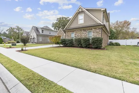 8238 Knotting Wood Way Chattanooga TN 37421