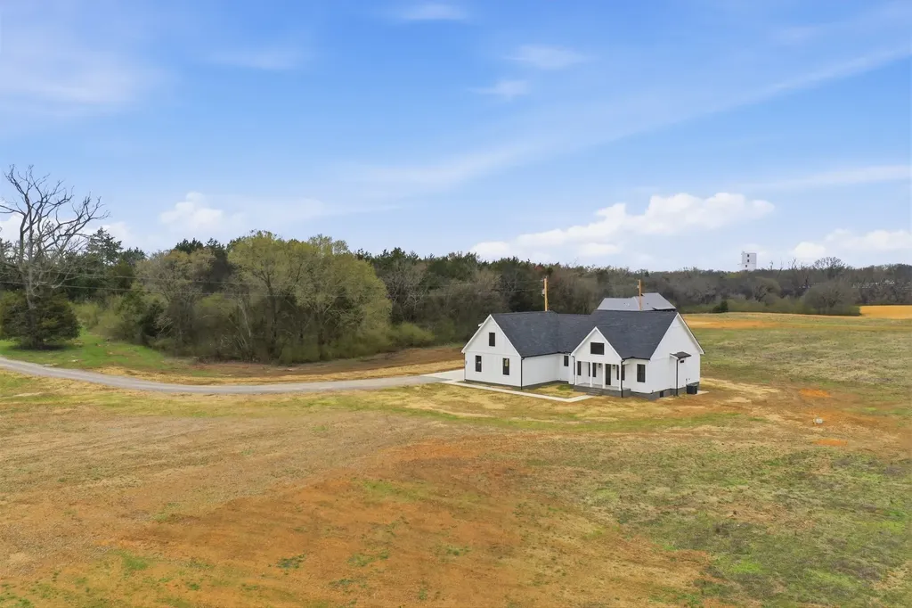 130 Roddy Road Shelbyville TN 37160