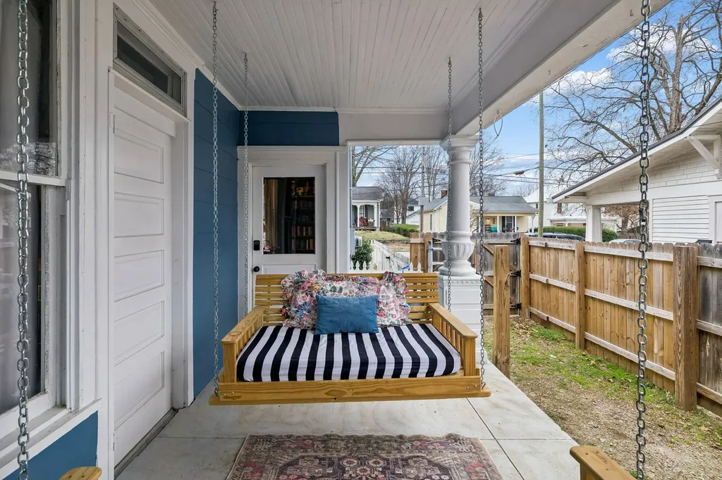 1115 S High Street Columbia TN 38401
