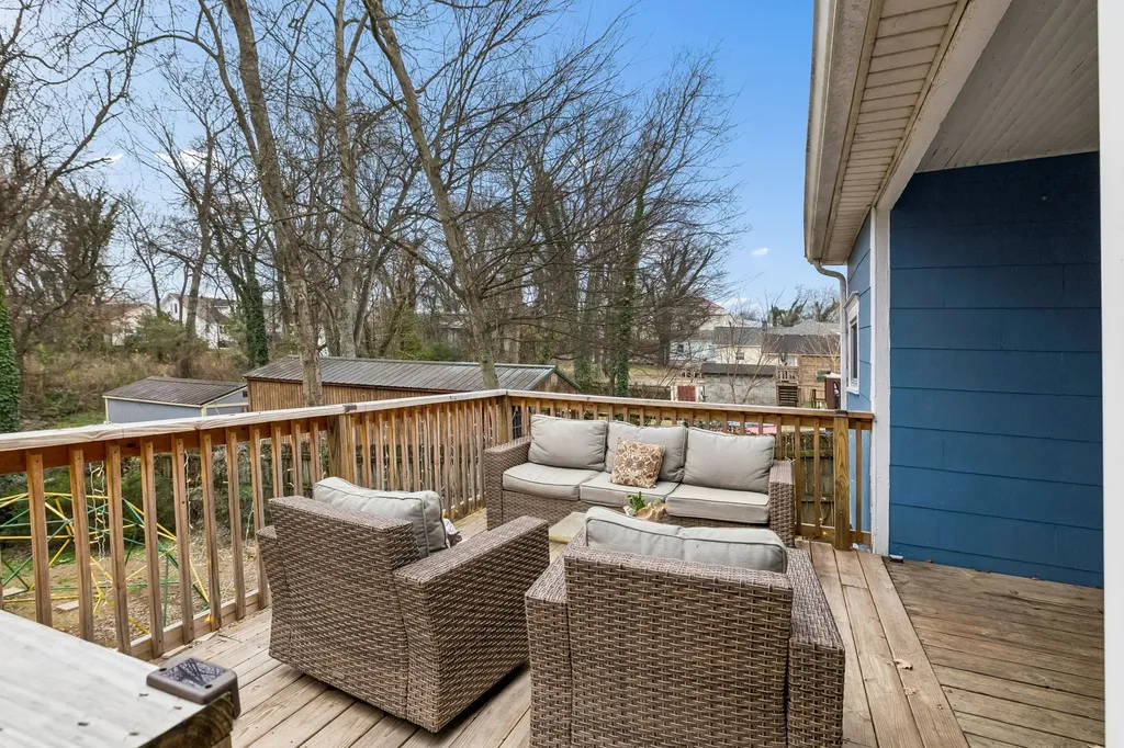 1115 S High Street Columbia TN 38401