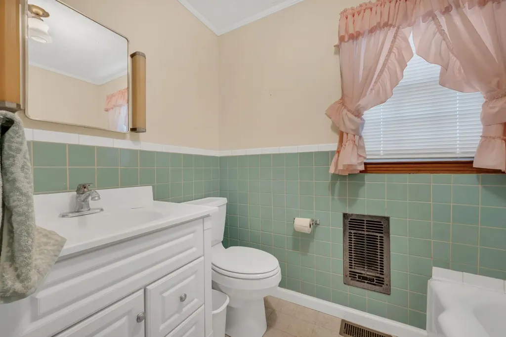 3355 Highway 47 North White Bluff TN 37187
