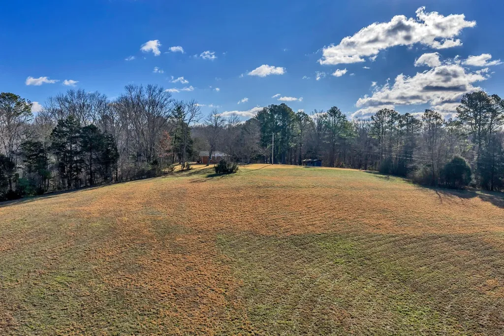 3355 Highway 47 North White Bluff TN 37187