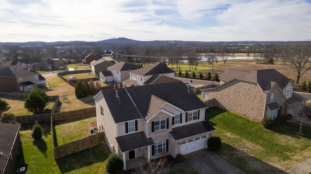 1055 Middleton Lane Gallatin TN 37066