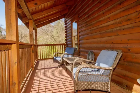 552 Blackberry Ridge Way Pigeon Forge TN 37863
