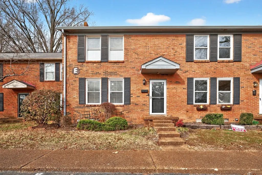 5515 Country Drive Nashville TN 37211