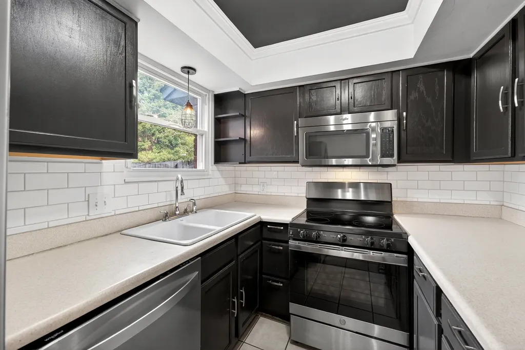5515 Country Drive Nashville TN 37211