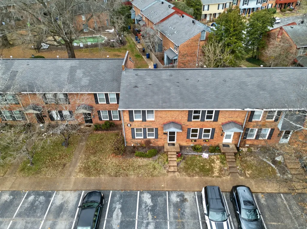 5515 Country Drive Nashville TN 37211