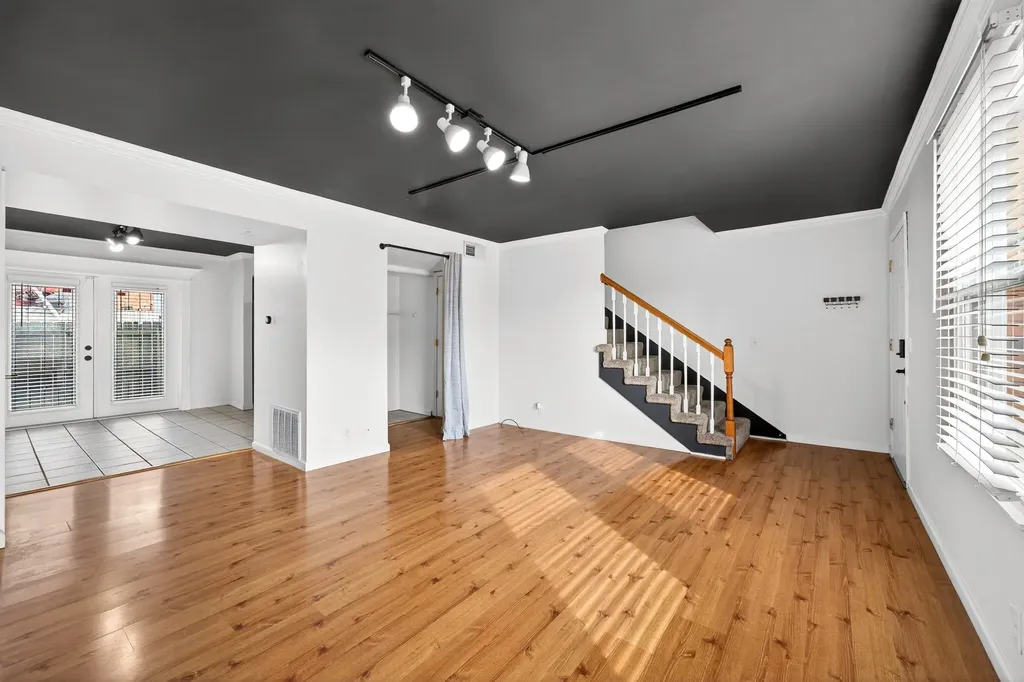 5515 Country Drive Nashville TN 37211