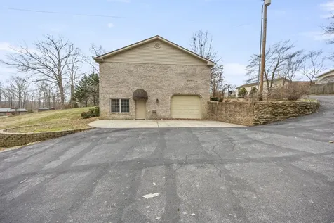188 Trotters Circle Estill Springs TN 37330