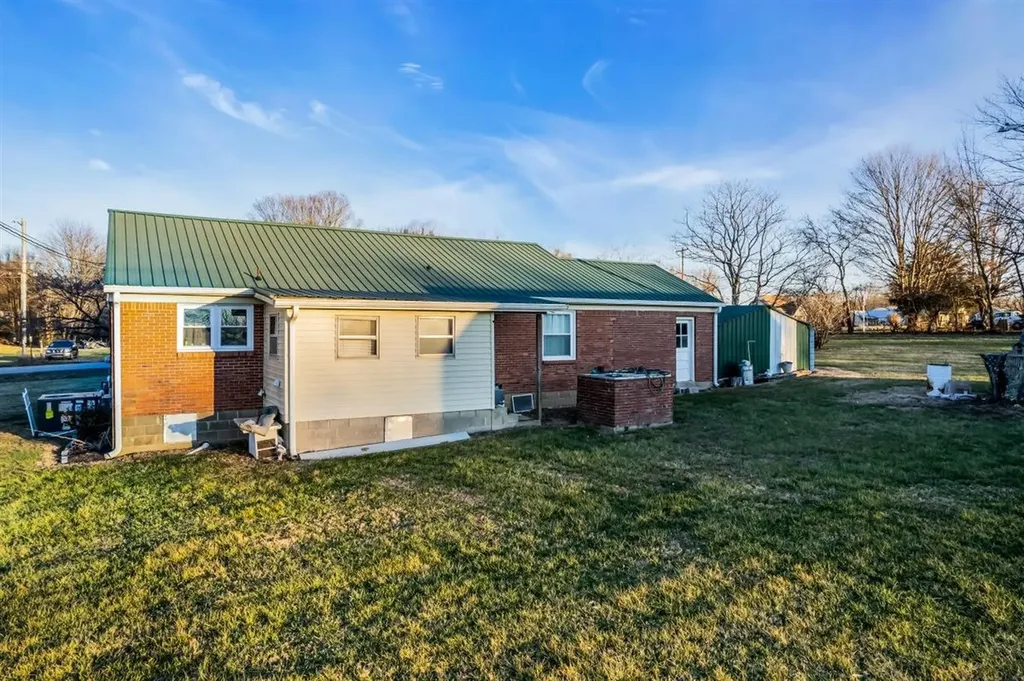 3133 Academy Road Portland TN 37148