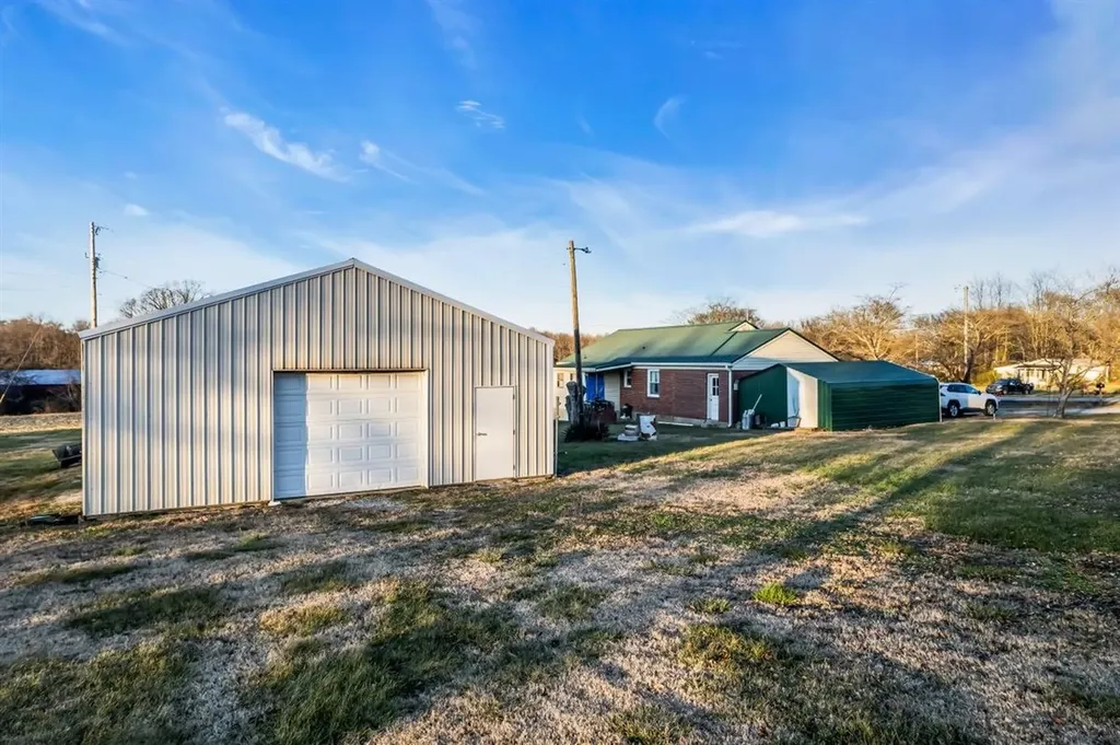 3133 Academy Road Portland TN 37148