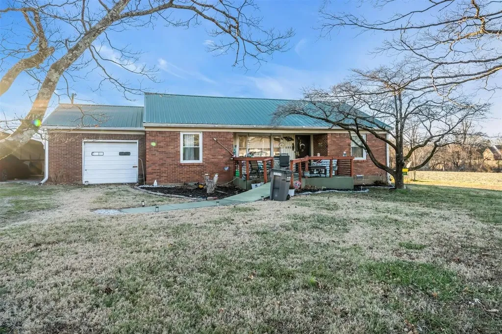 3133 Academy Road Portland TN 37148