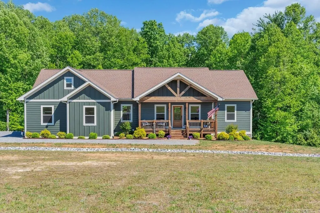 636 Raulston Falls Road Jasper TN 37347