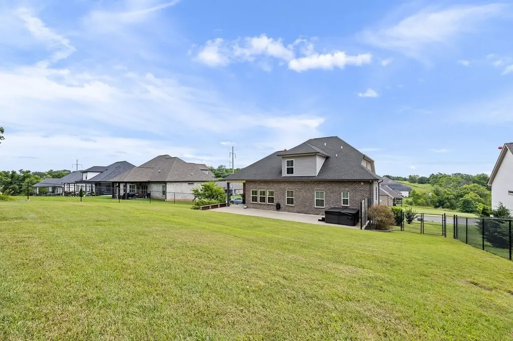147 Enoch Way Gallatin TN 37066