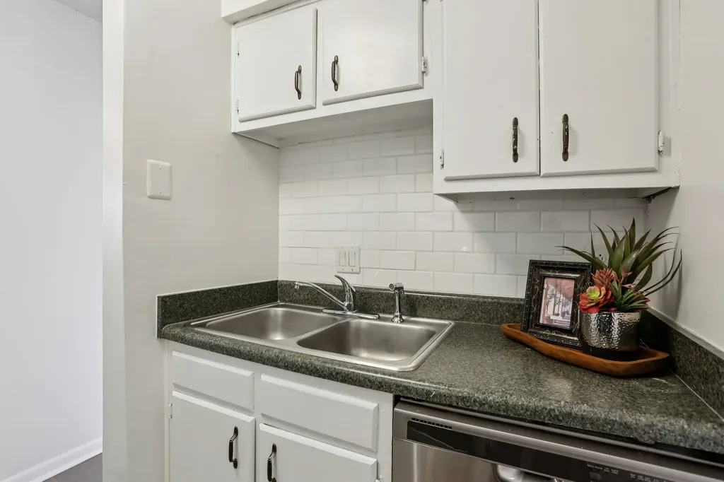 401 Summit Ridge Place Nashville TN 37215