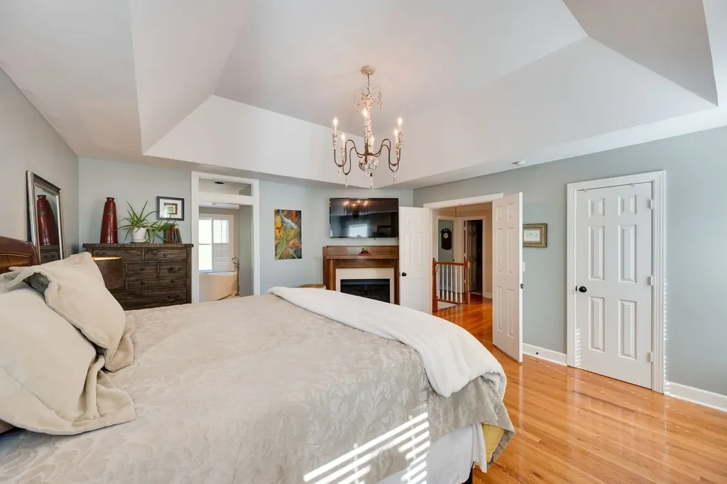65 Ravenwood Hills Circle Nashville TN 37215