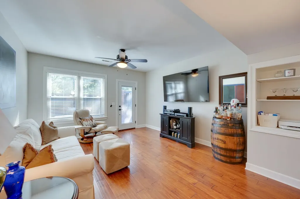 65 Ravenwood Hills Circle Nashville TN 37215