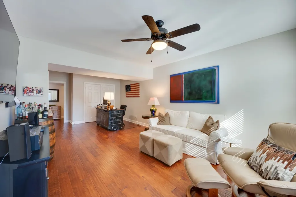 65 Ravenwood Hills Circle Nashville TN 37215
