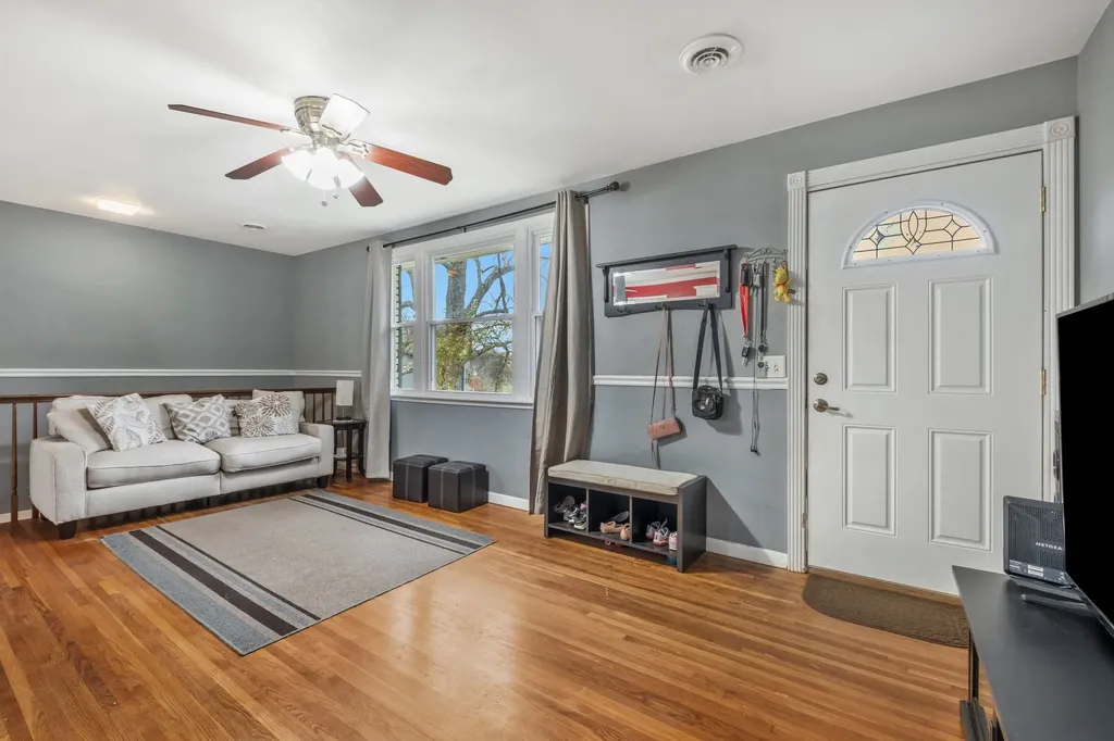 200 Bonnaoaks Drive Hermitage TN 37076