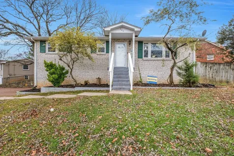 200 Bonnaoaks Drive Hermitage TN 37076