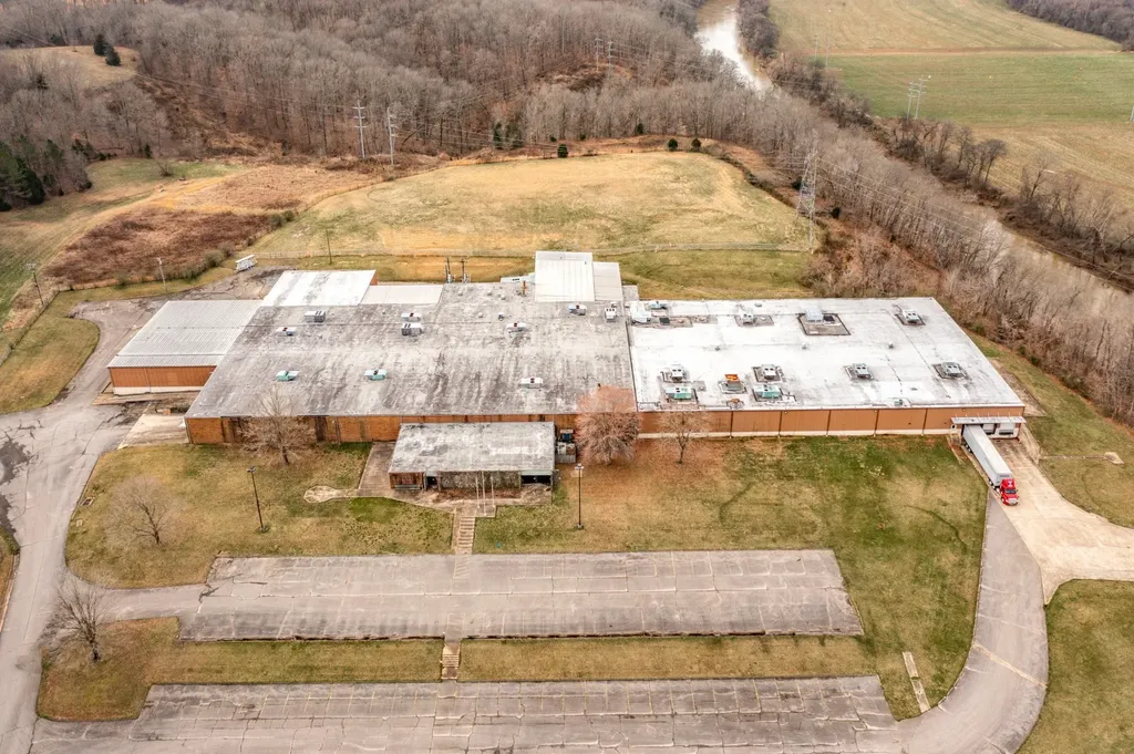 200 Universal Drive Centerville TN 37033