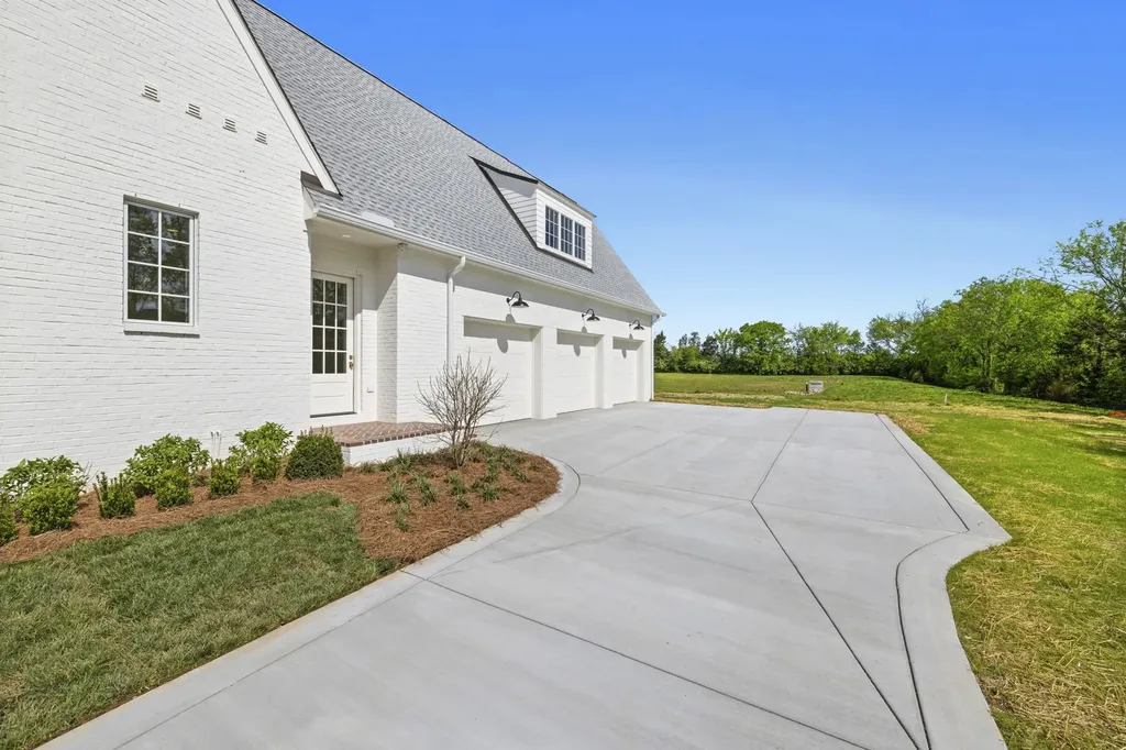 6034 Frazier Park Lane Brentwood TN 37027