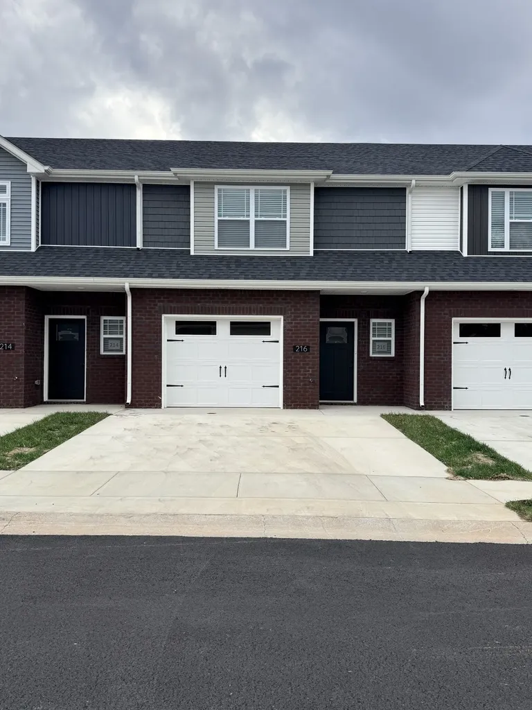 216 W Fallow Court Clarksville TN 37040