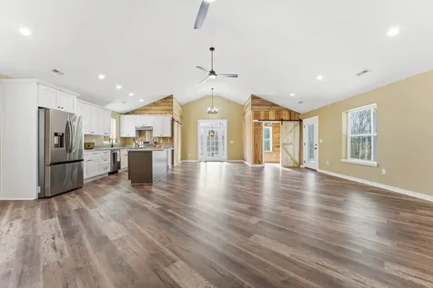 776 Norris Hollow Road Vanleer TN 37181